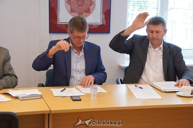 XXXV sesja Rady Powiatu w Ostrołęce [02.08.2017] - zdjęcie #15 - eOstroleka.pl