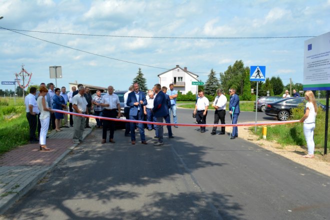 Ponad 12 kilometrów nowych dróg w gminie Łyse oficjalnie oddane do użytku [ZDJĘCIA] - zdjęcie #8 - eOstroleka.pl