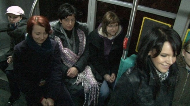 Bądź Bezpieczna III - zajęcia w autobusie (03.03.2010) - zdjęcie #6 - eOstroleka.pl