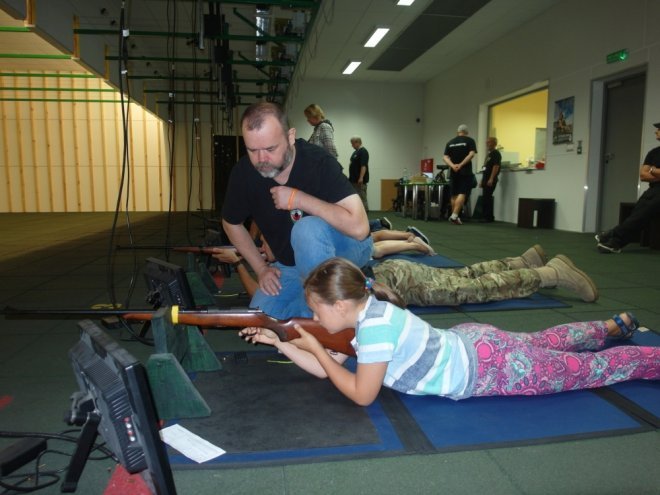 10 strzałów ku chwale Ojczyzny - zawody strzeleckie [13.08.2017] - zdjęcie #58 - eOstroleka.pl