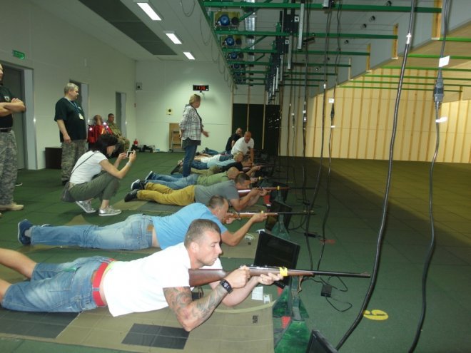 10 strzałów ku chwale Ojczyzny - zawody strzeleckie [13.08.2017] - zdjęcie #44 - eOstroleka.pl