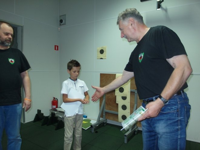 10 strzałów ku chwale Ojczyzny - zawody strzeleckie [13.08.2017] - zdjęcie #1 - eOstroleka.pl