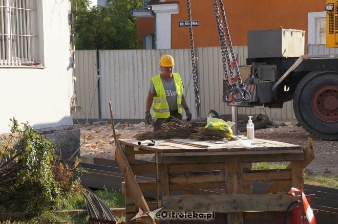 Potężny świder na budowie Muzeum Żołnierzy Wyklętych w Ostrołęce [WIDEO, ZDJĘCIA] - zdjęcie #14 - eOstroleka.pl