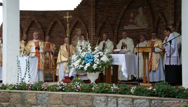 50-lecie parafii w Rostkowie [WIDEO, ZDJĘCIA] - zdjęcie #1 - eOstroleka.pl