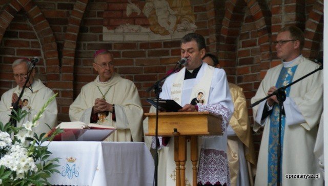 50-lecie parafii w Rostkowie [WIDEO, ZDJĘCIA] - zdjęcie #2 - eOstroleka.pl