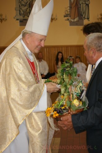 Odpust w parafii pw. Najświętszej Marii Panny Częstochowskiej w Obierwi [ZDJĘCIA] - zdjęcie #34 - eOstroleka.pl