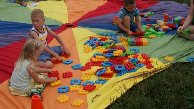 Sierpień z Radosnym Świetlicobusem [30.08.2017] - zdjęcie #73 - eOstroleka.pl