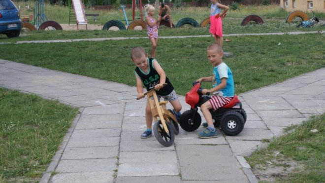 Sierpień z Radosnym Świetlicobusem [30.08.2017] - zdjęcie #59 - eOstroleka.pl