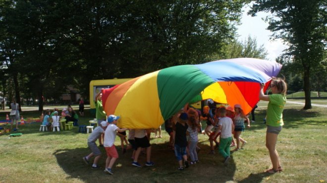 Sierpień z Radosnym Świetlicobusem [30.08.2017] - zdjęcie #35 - eOstroleka.pl