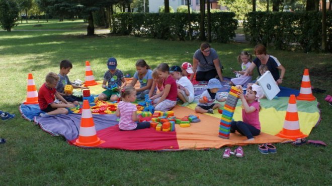Sierpień z Radosnym Świetlicobusem [30.08.2017] - zdjęcie #24 - eOstroleka.pl