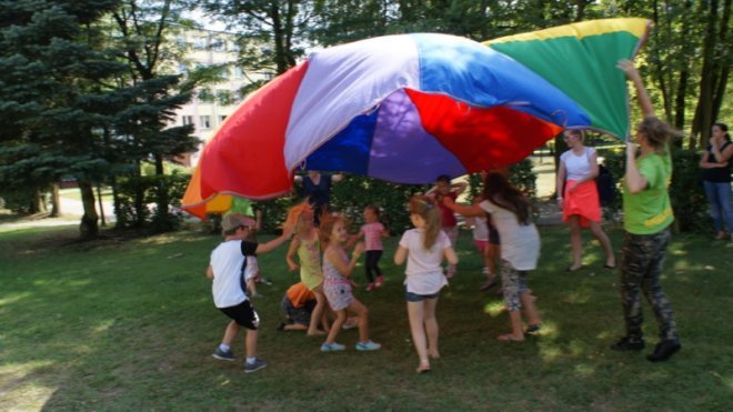 Sierpień z Radosnym Świetlicobusem [30.08.2017] - zdjęcie #3 - eOstroleka.pl