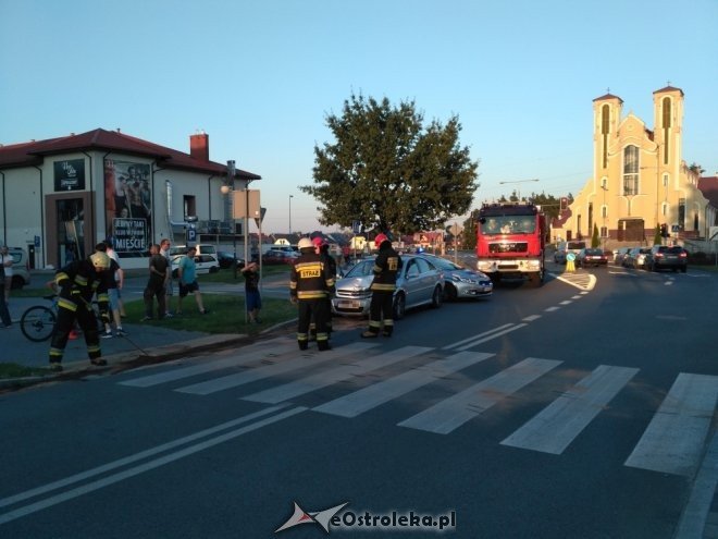 Wypadek na Sikorskiego [30.08.2017] - zdjęcie #11 - eOstroleka.pl
