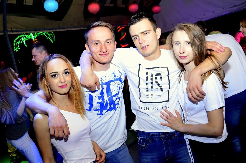 Bungee Party na zakończenie wakacji w Clubie Ibiza Zalesie [ZDJĘCIA] - zdjęcie #21 - eOstroleka.pl