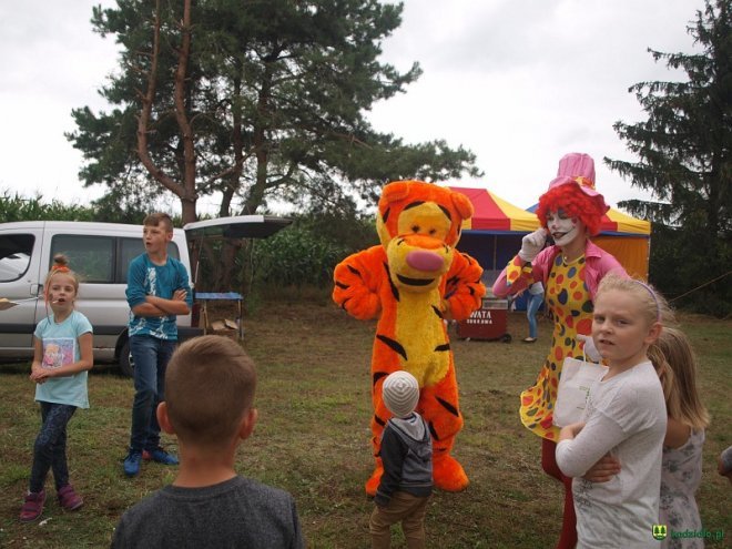 Festyn „Wiejskie klimaty” w Tatarach [ZDJĘCIA] - zdjęcie #79 - eOstroleka.pl