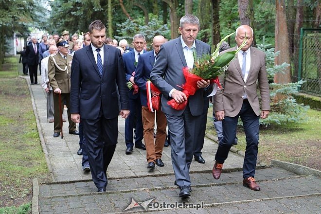 Miejskie obchody rocznicy wybuchu II Wojny Światowej [01.09.2017] - zdjęcie #40 - eOstroleka.pl