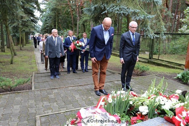 Miejskie obchody rocznicy wybuchu II Wojny Światowej [01.09.2017] - zdjęcie #31 - eOstroleka.pl