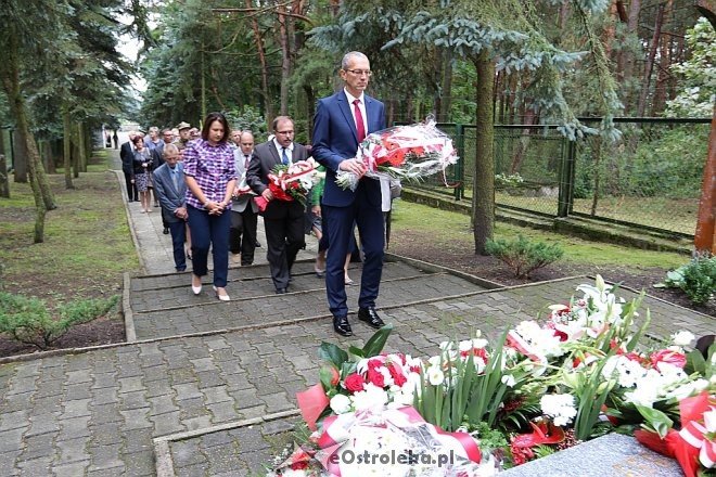 Miejskie obchody rocznicy wybuchu II Wojny Światowej [01.09.2017] - zdjęcie #22 - eOstroleka.pl