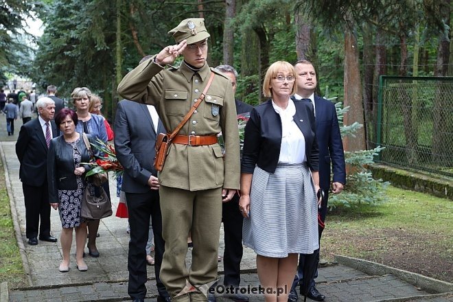 Miejskie obchody rocznicy wybuchu II Wojny Światowej [01.09.2017] - zdjęcie #16 - eOstroleka.pl