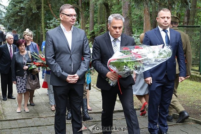 Miejskie obchody rocznicy wybuchu II Wojny Światowej [01.09.2017] - zdjęcie #15 - eOstroleka.pl