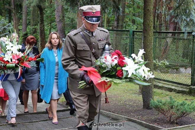 Miejskie obchody rocznicy wybuchu II Wojny Światowej [01.09.2017] - zdjęcie #14 - eOstroleka.pl