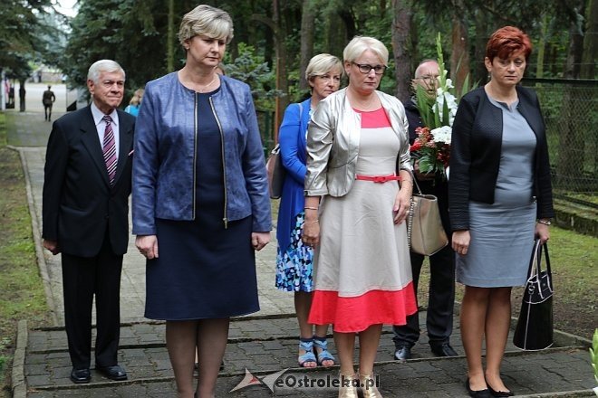 Miejskie obchody rocznicy wybuchu II Wojny Światowej [01.09.2017] - zdjęcie #7 - eOstroleka.pl