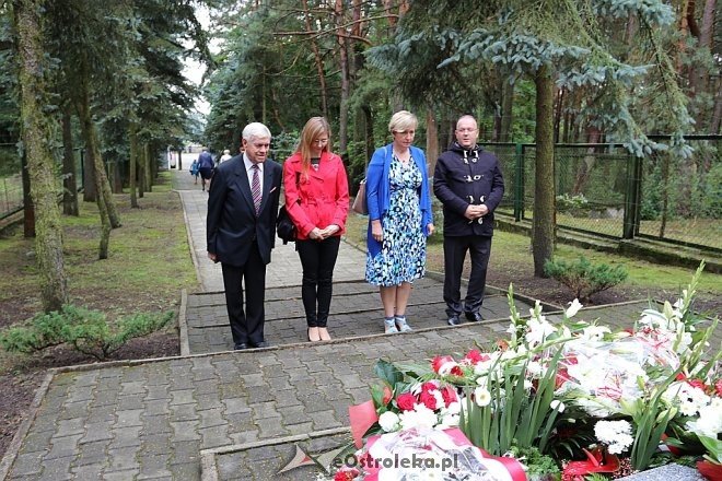 Miejskie obchody rocznicy wybuchu II Wojny Światowej [01.09.2017] - zdjęcie #4 - eOstroleka.pl