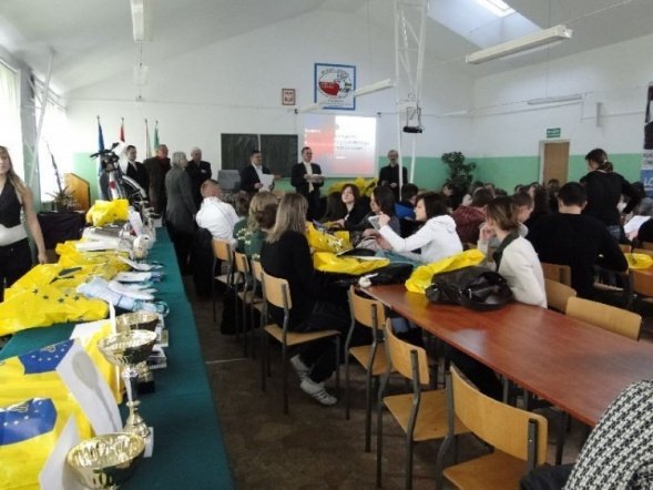 Olimpiada Kurpie- Polska- Unia Europejska (05.03.2010) - zdjęcie #17 - eOstroleka.pl