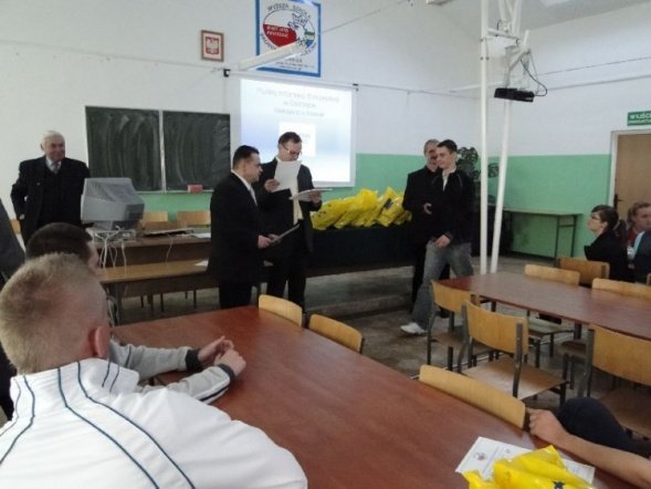 Olimpiada Kurpie- Polska- Unia Europejska (05.03.2010) - zdjęcie #16 - eOstroleka.pl