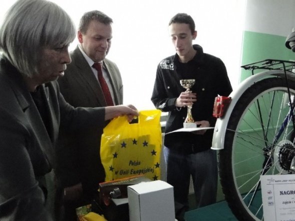 Olimpiada Kurpie- Polska- Unia Europejska (05.03.2010) - zdjęcie #7 - eOstroleka.pl