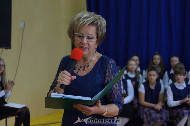 Rozpoczęcie roku szkolnego 2017/2018 w Szkole Podstawowej nr 1 [04.09.2017] - zdjęcie #5 - eOstroleka.pl