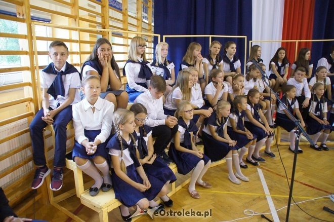 Rozpoczęcie roku szkolnego 2017/2018 w SP nr 6 [04.09.2017] - zdjęcie #19 - eOstroleka.pl