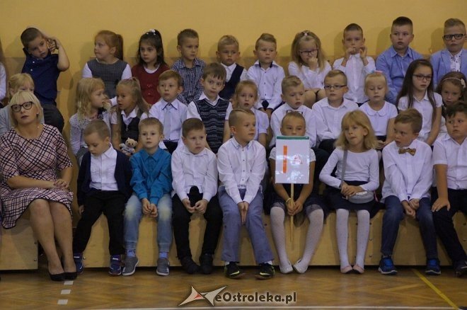 Rozpoczęcie roku szkolnego 2017/2018 w SP nr 6 [04.09.2017] - zdjęcie #8 - eOstroleka.pl