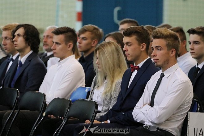 Rozpoczęcie roku szkolnego w I Liceum Ogólnokształcącym [04.09.2017] - zdjęcie #11 - eOstroleka.pl