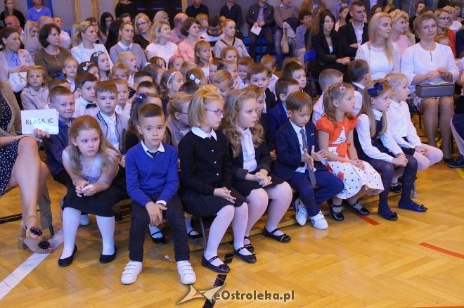 Rozpoczęcie roku szkolnego 2017/2018 w SP nr 10 [04.09.2017] - zdjęcie #34 - eOstroleka.pl
