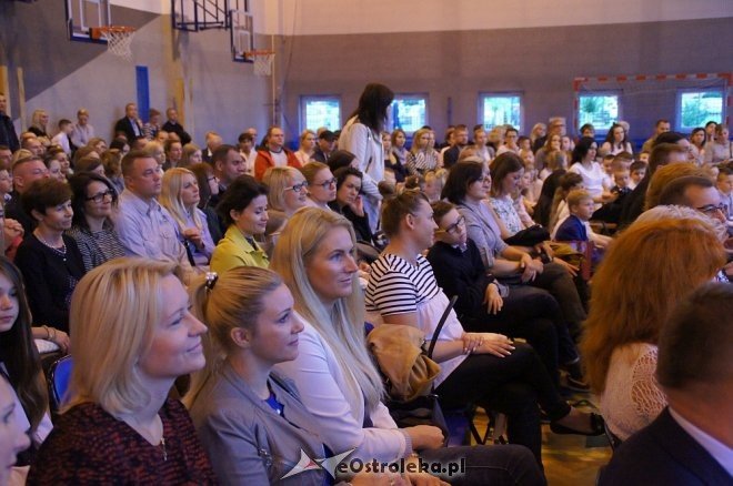 Rozpoczęcie roku szkolnego 2017/2018 w SP nr 10 [04.09.2017] - zdjęcie #29 - eOstroleka.pl