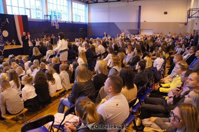 Rozpoczęcie roku szkolnego 2017/2018 w SP nr 10 [04.09.2017] - zdjęcie #26 - eOstroleka.pl