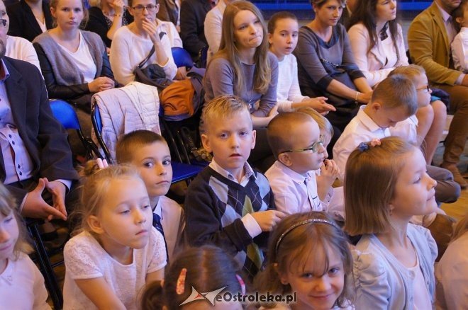 Rozpoczęcie roku szkolnego 2017/2018 w SP nr 10 [04.09.2017] - zdjęcie #15 - eOstroleka.pl