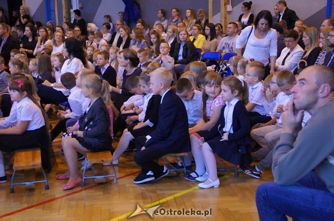 Rozpoczęcie roku szkolnego 2017/2018 w SP nr 10 [04.09.2017] - zdjęcie #11 - eOstroleka.pl