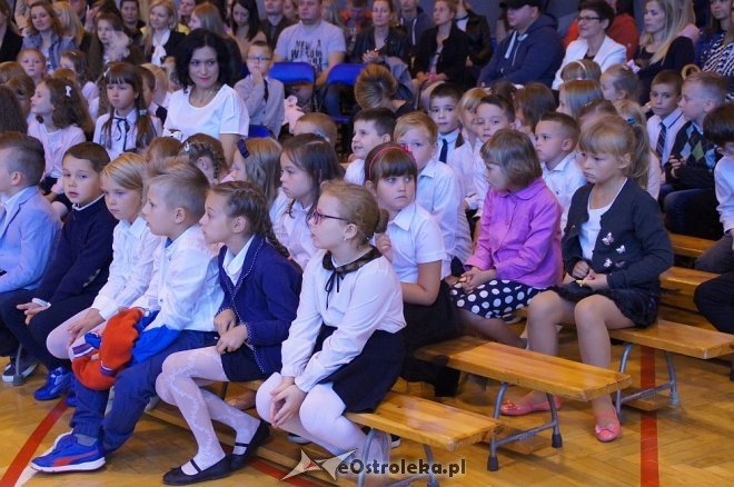 Rozpoczęcie roku szkolnego 2017/2018 w SP nr 10 [04.09.2017] - zdjęcie #9 - eOstroleka.pl