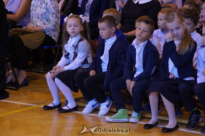 Rozpoczęcie roku szkolnego 2017/2018 w SP nr 10 [04.09.2017] - zdjęcie #7 - eOstroleka.pl