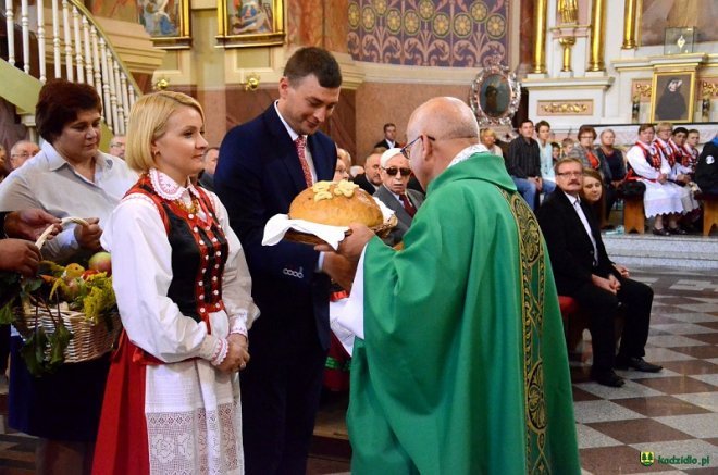 Dożynki gminno-parafialne w Kadzidle [03.09.2017] - zdjęcie #37 - eOstroleka.pl