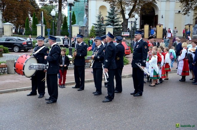 Dożynki gminno-parafialne w Kadzidle [03.09.2017] - zdjęcie #32 - eOstroleka.pl