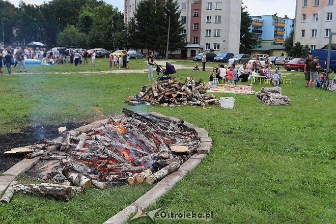 Pieczenie ziemniaka na os. Centrum [10.09.2017] - zdjęcie #1 - eOstroleka.pl