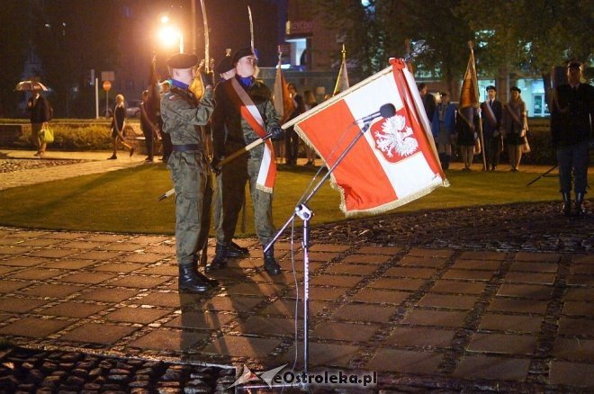 Miejskie obchody 78. rocznicy zbrojnej napaści ZSRR na Polskę [17.09.2017] - zdjęcie #10 - eOstroleka.pl