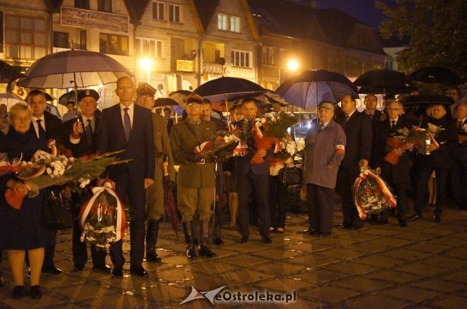 Miejskie obchody 78. rocznicy zbrojnej napaści ZSRR na Polskę [17.09.2017] - zdjęcie #76 - eOstroleka.pl
