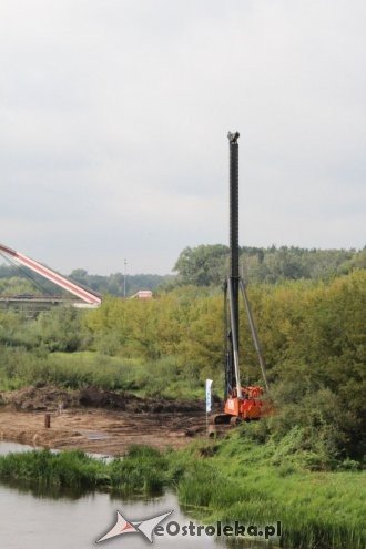 Budowa mostu tymczasowego na Narwi [19.09.2017] - zdjęcie #5 - eOstroleka.pl