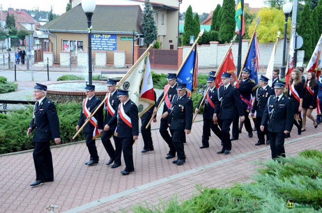 Poświęcenie Skweru Pamięci Męczeństwa Kresowian w Kadzidle [19.09.2017] - zdjęcie #12 - eOstroleka.pl