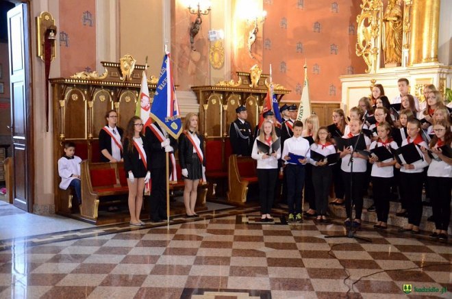 Poświęcenie Skweru Pamięci Męczeństwa Kresowian w Kadzidle [19.09.2017] - zdjęcie #112 - eOstroleka.pl