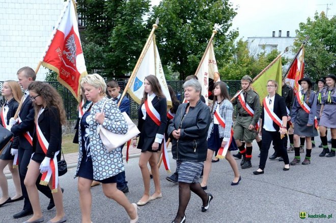 Poświęcenie Skweru Pamięci Męczeństwa Kresowian w Kadzidle [19.09.2017] - zdjęcie #77 - eOstroleka.pl