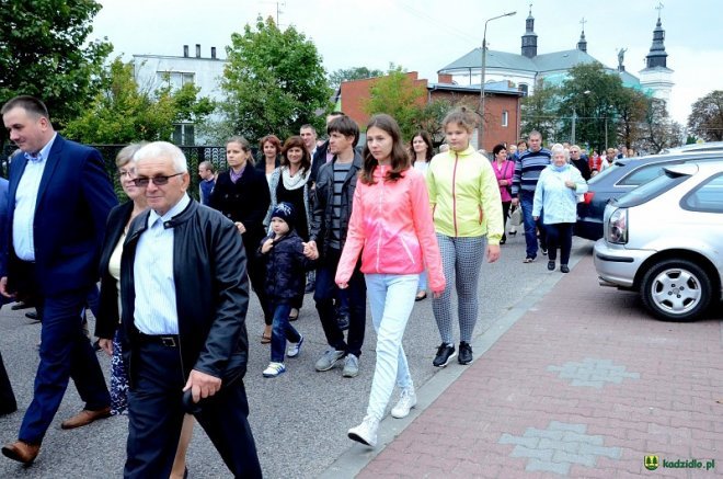 Poświęcenie Skweru Pamięci Męczeństwa Kresowian w Kadzidle [19.09.2017] - zdjęcie #67 - eOstroleka.pl